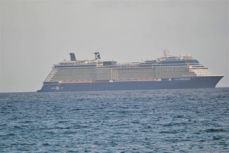 cruise ship 2.jpg