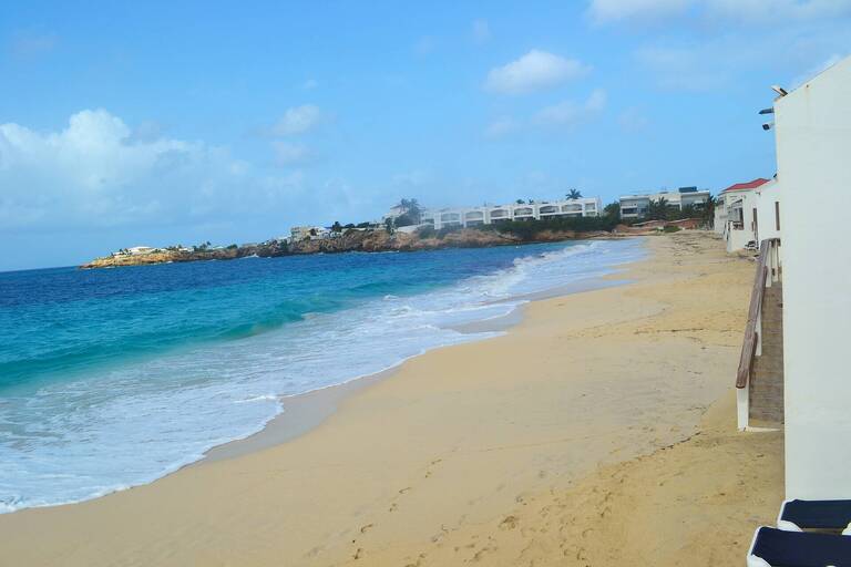 da beach.JPG