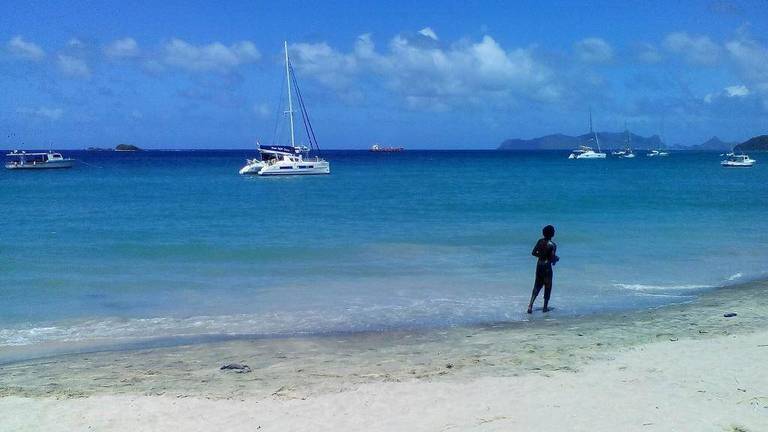 Beach_2.jpg